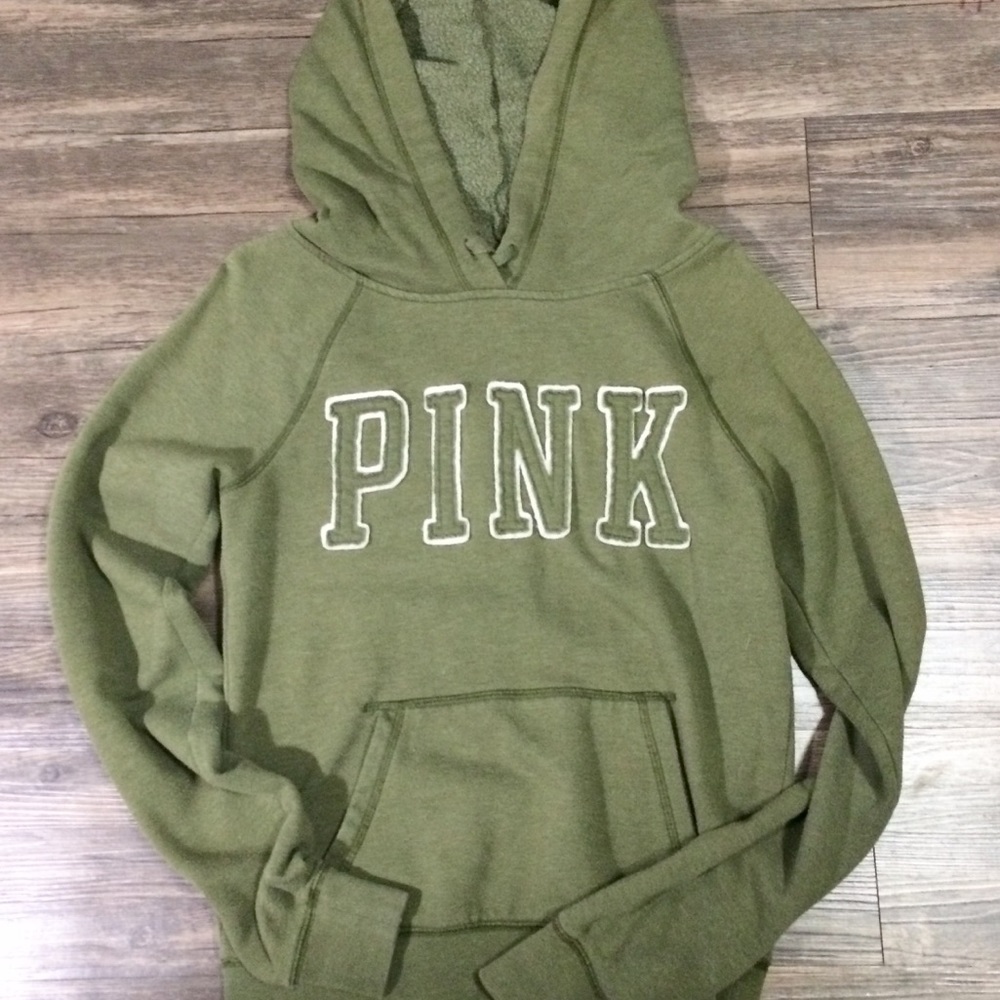 VS Pink sweatshirt